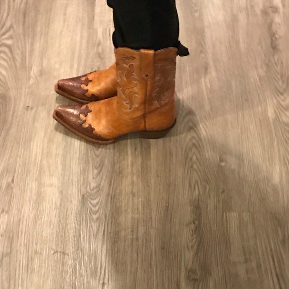 Tony Lama pointed toe boots size 8 1/2 B - Picture 4 of 6